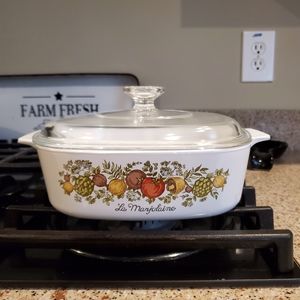 Corningware Spice of life 2 qt casserole